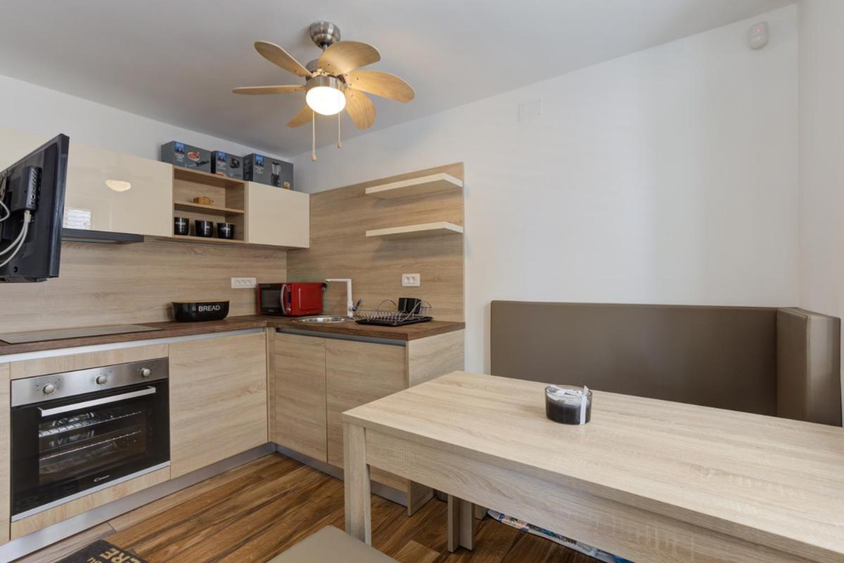 Cvrk Family House Нови-Винодолски Экстерьер фото