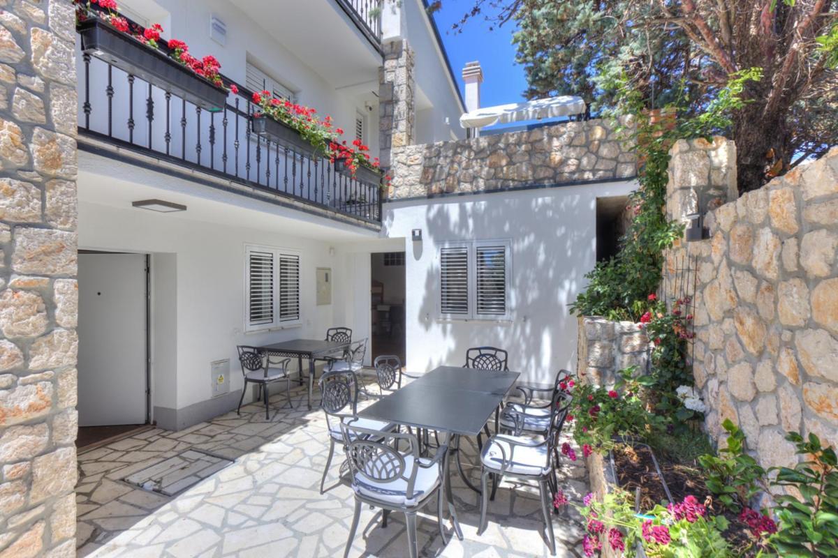 Cvrk Family House Нови-Винодолски Экстерьер фото