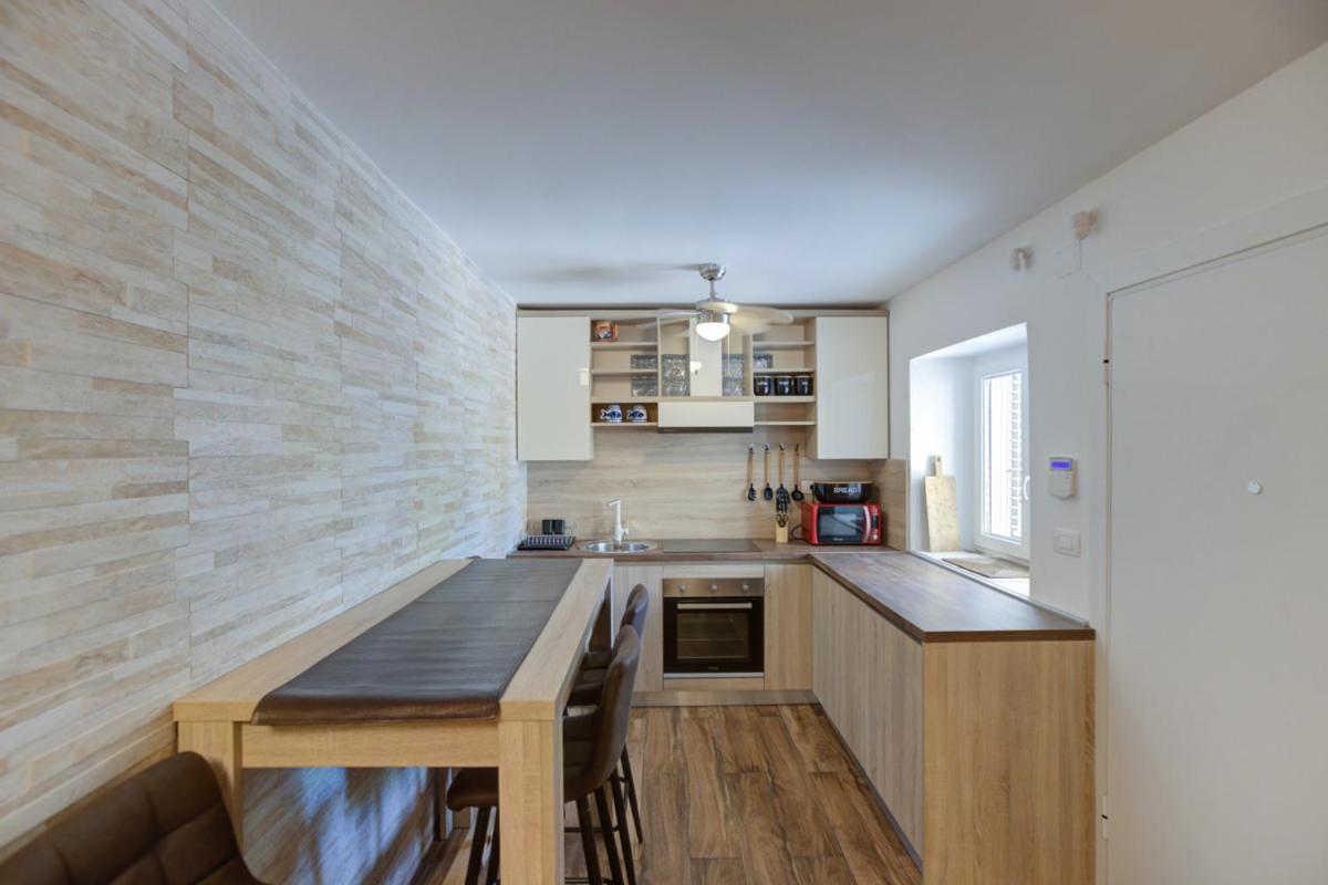 Cvrk Family House Нови-Винодолски Экстерьер фото