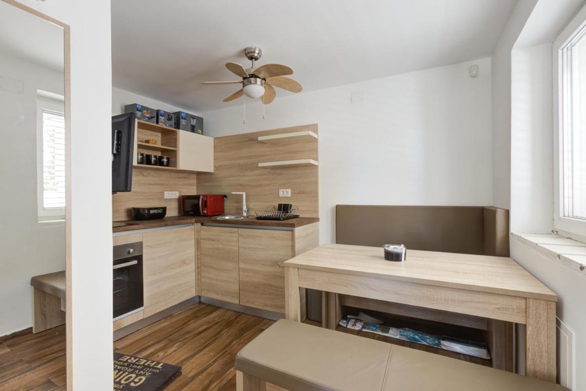 Cvrk Family House Нови-Винодолски Экстерьер фото