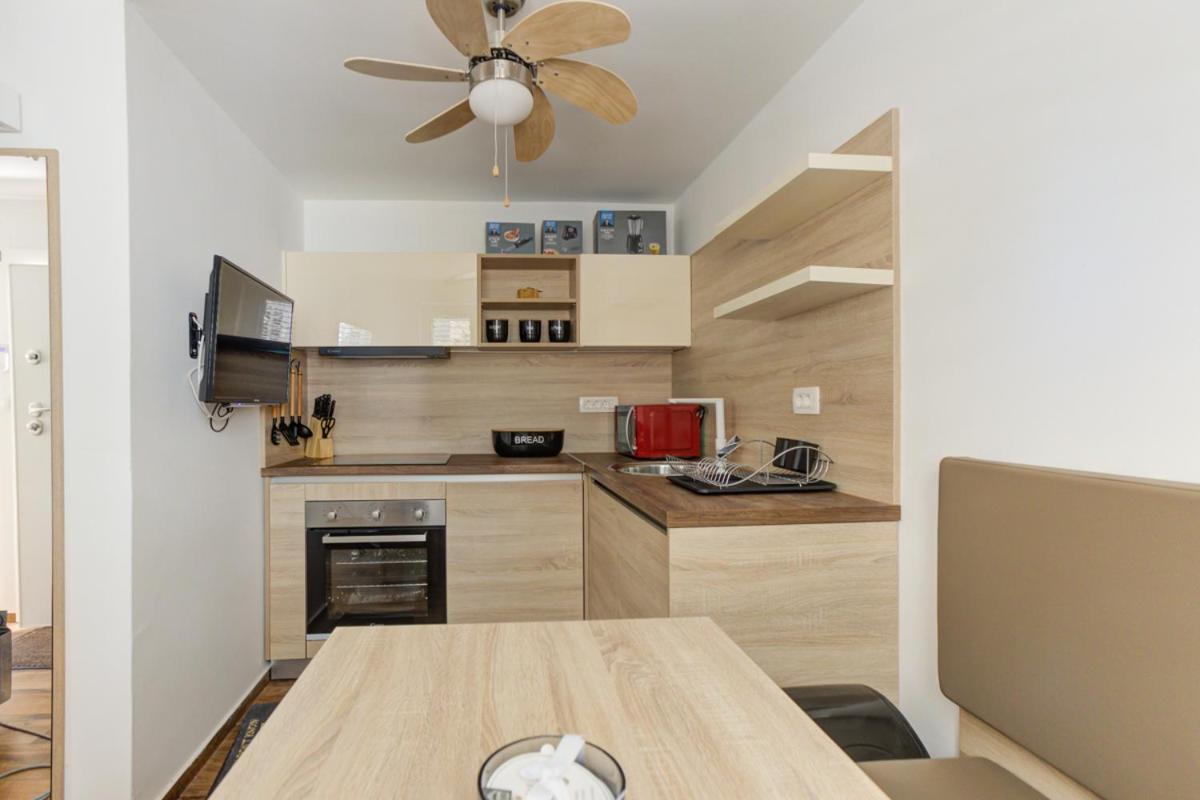 Cvrk Family House Нови-Винодолски Экстерьер фото