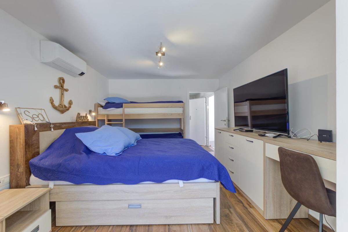 Cvrk Family House Нови-Винодолски Экстерьер фото