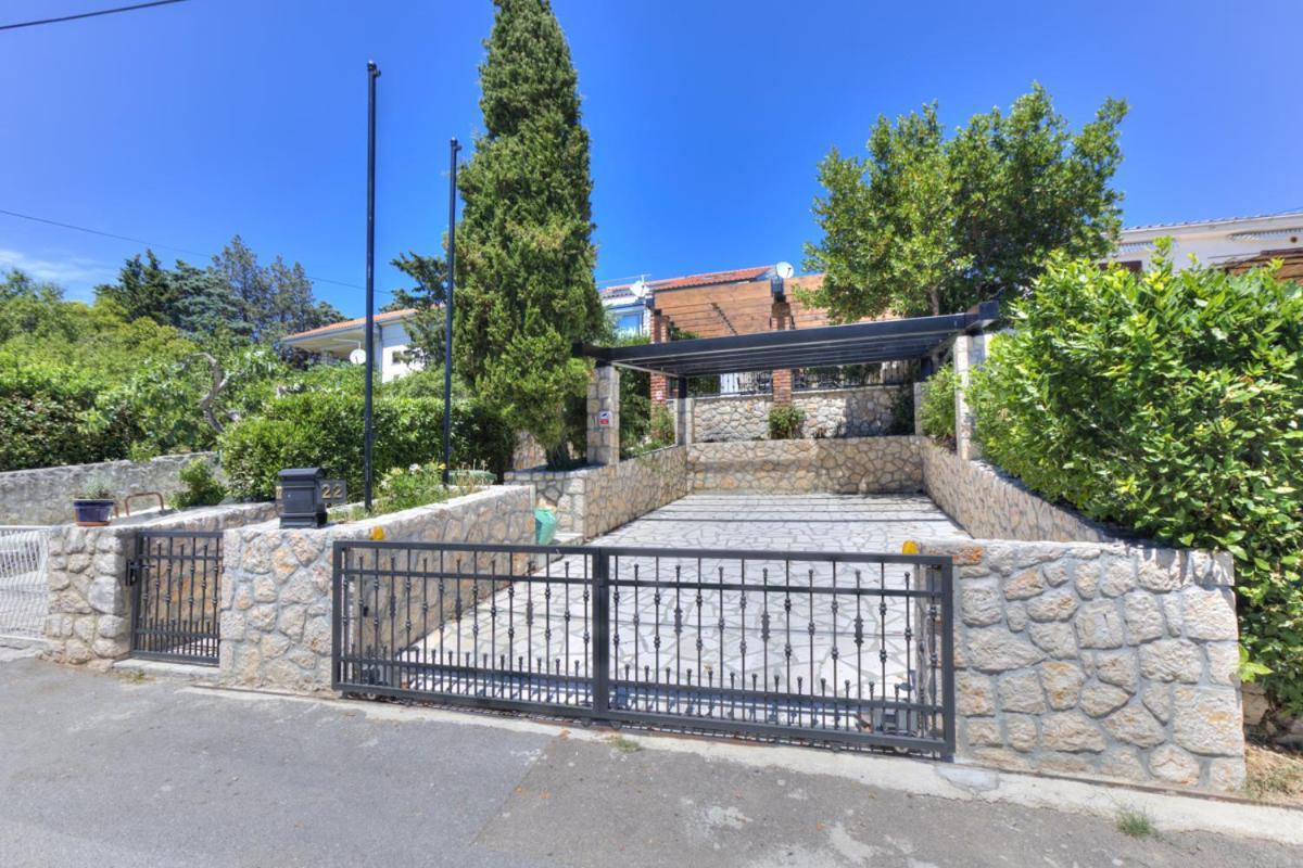 Cvrk Family House Нови-Винодолски Экстерьер фото